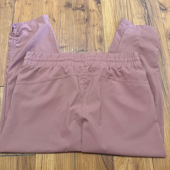 Reebok Athletic Pants size LARGE - Picture 4 of 5